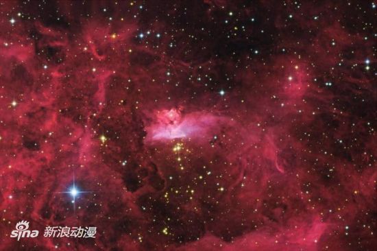 日本网友在8000光年外宇宙发现“圆神”身影